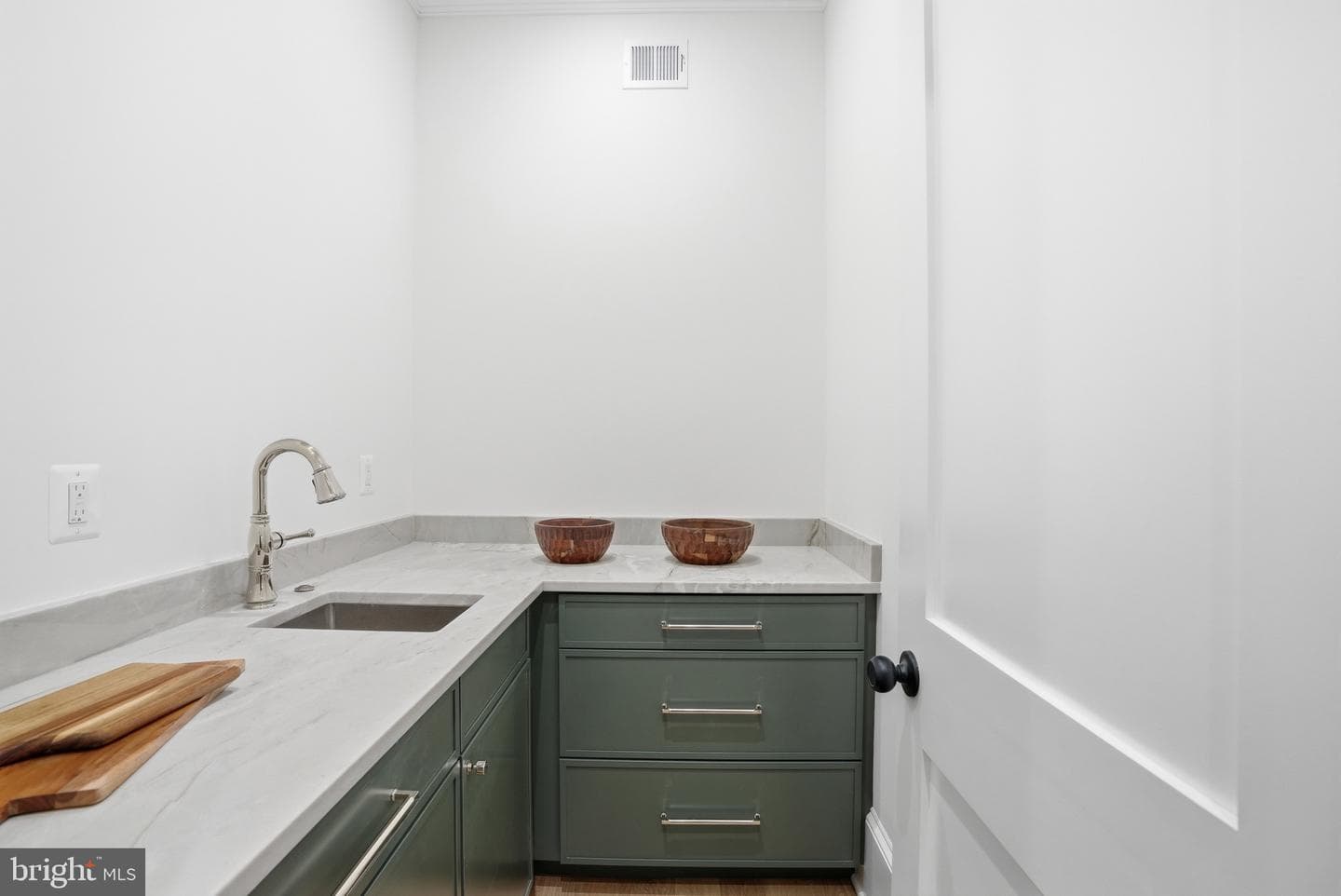 1142 Cameron Road photo 37