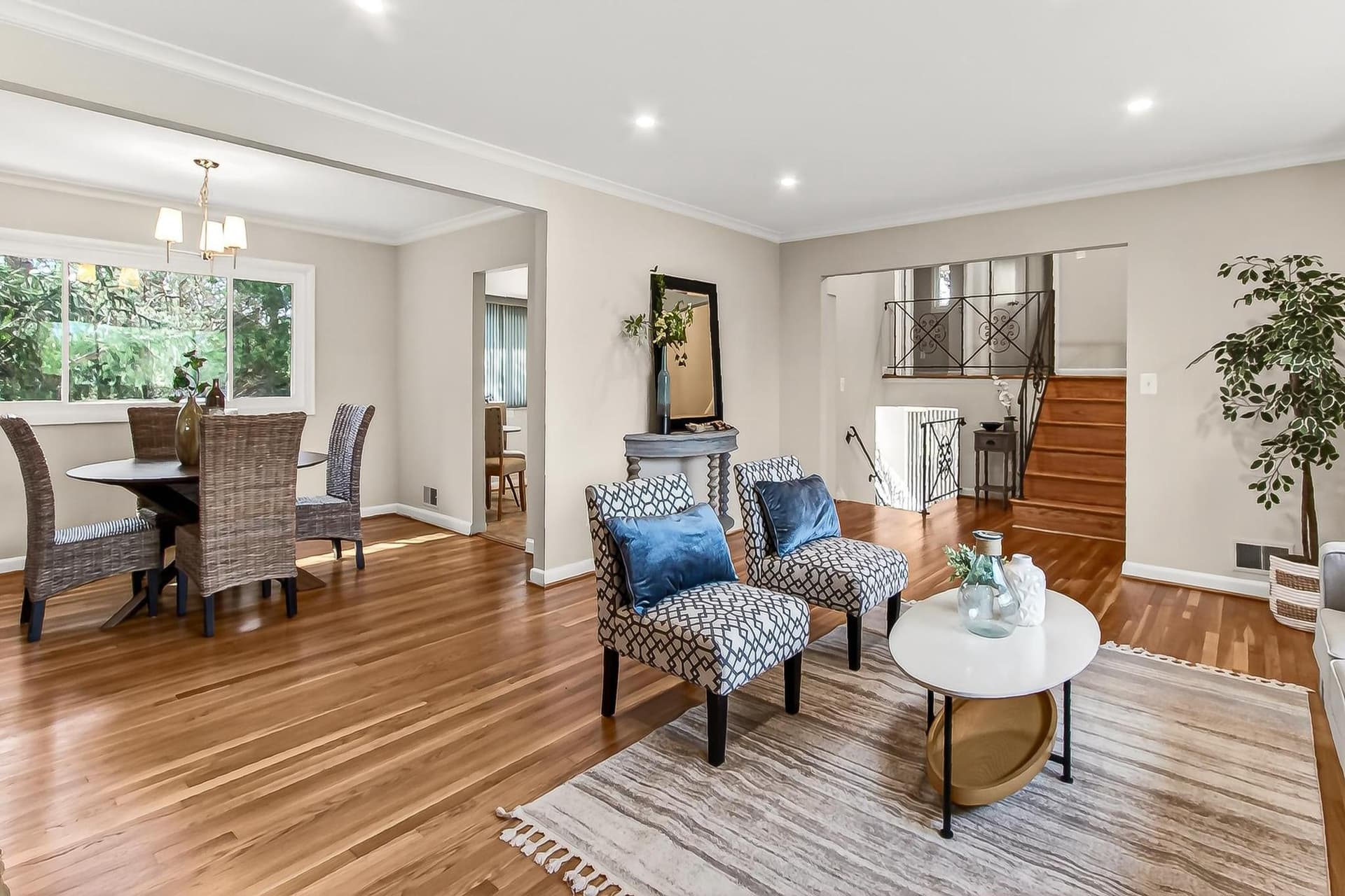 6451 Queen Anne Terrace photo 8