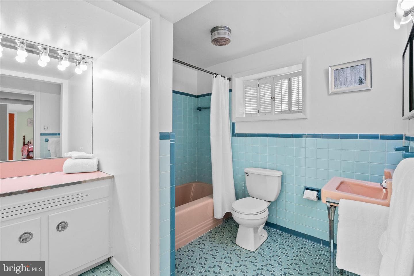 3415 Surrey Lane photo 19