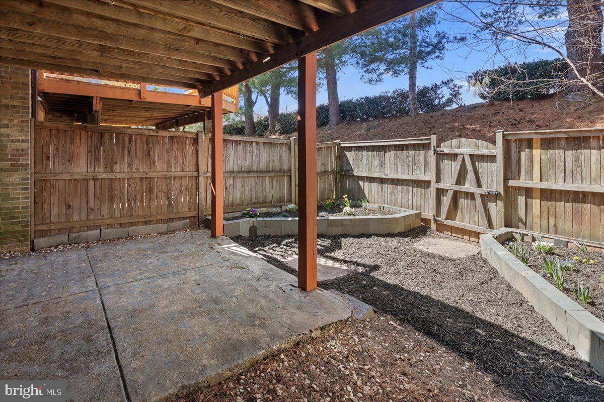 2872 Sutton Oaks Lane photo 60
