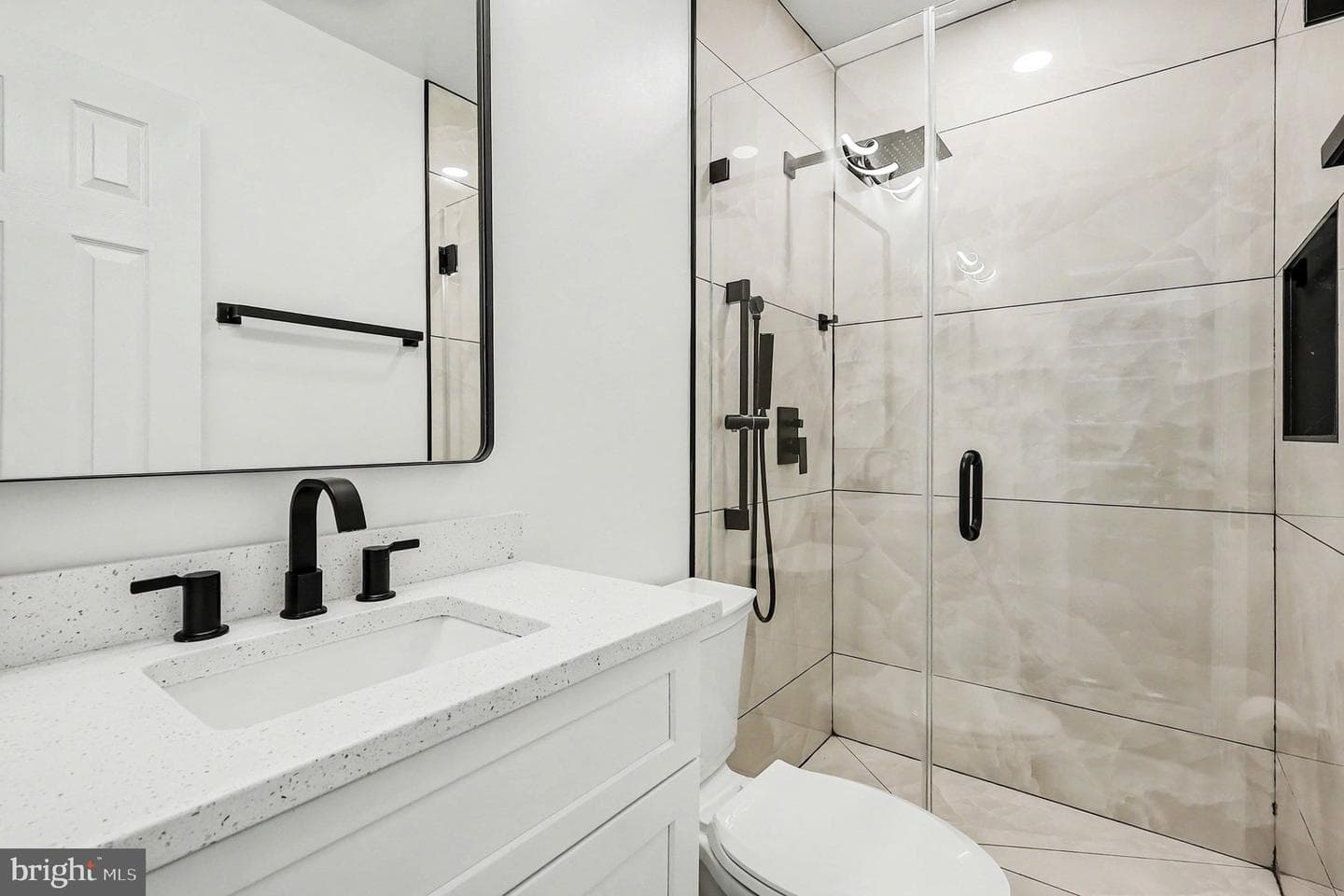 6308 Paddington Lane photo 14