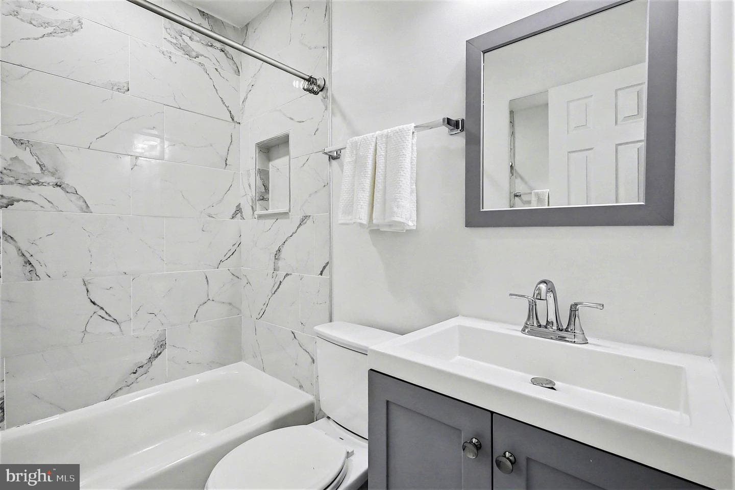 6308 Paddington Lane photo 18