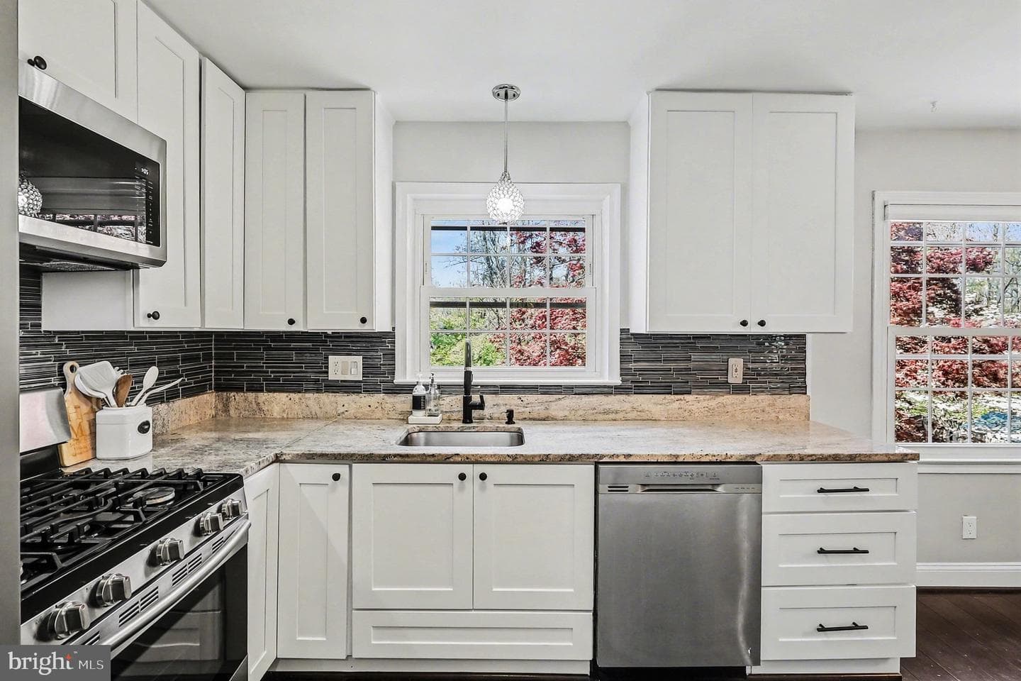 6308 Paddington Lane photo 8