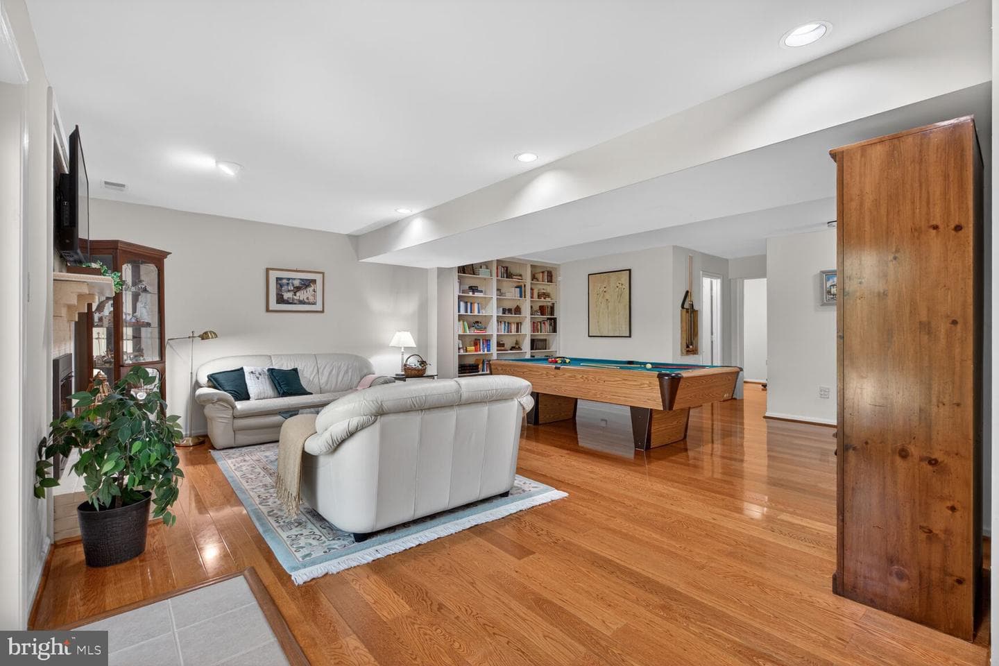 2925 Aran Court photo 59