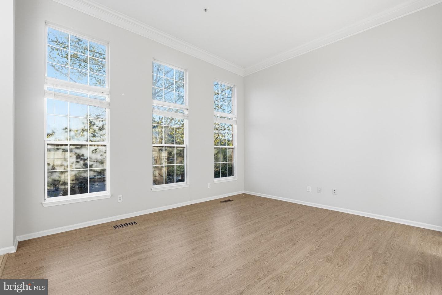 1881 Crescent Park Drive photo 8