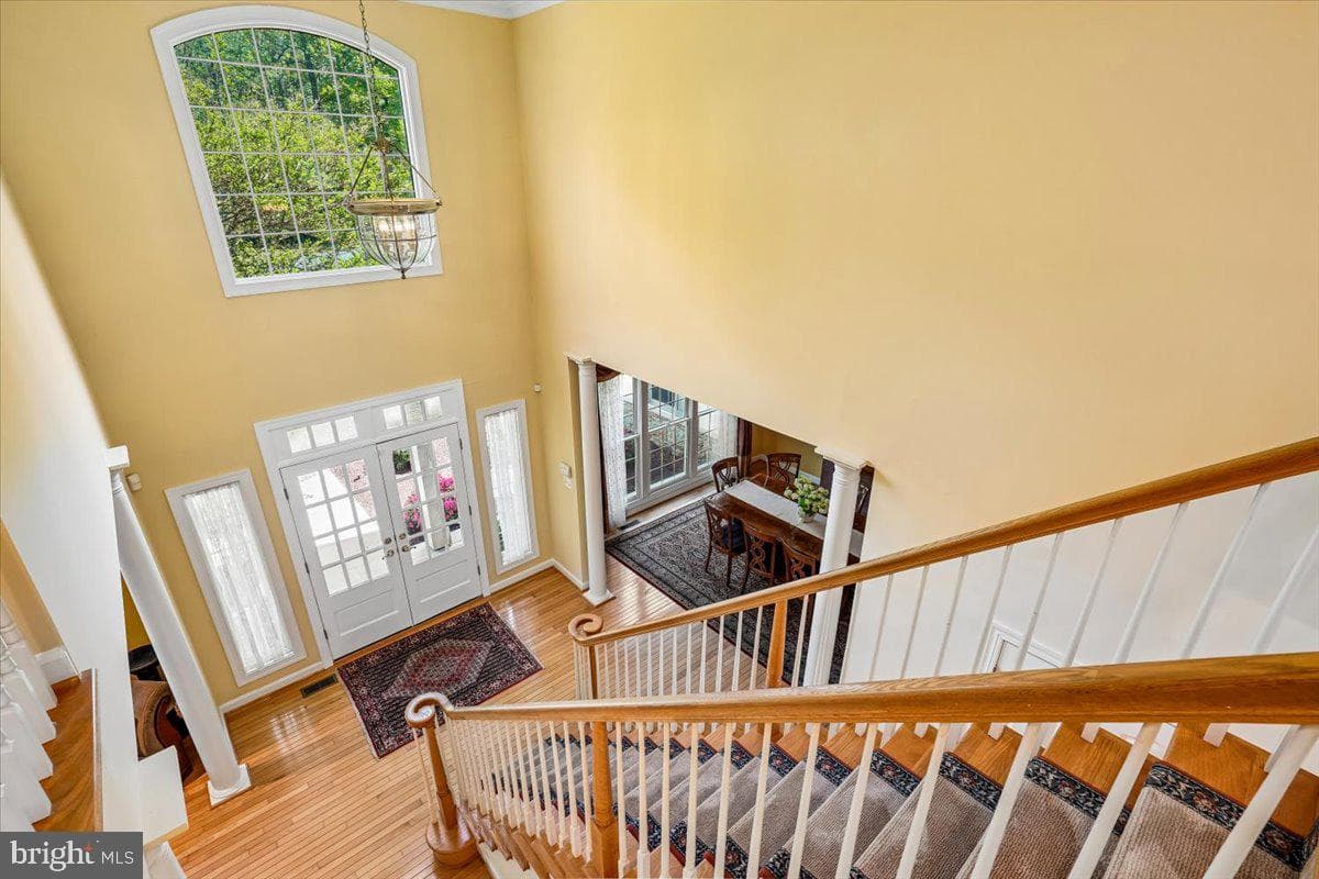 8220 Roseland Drive photo 28