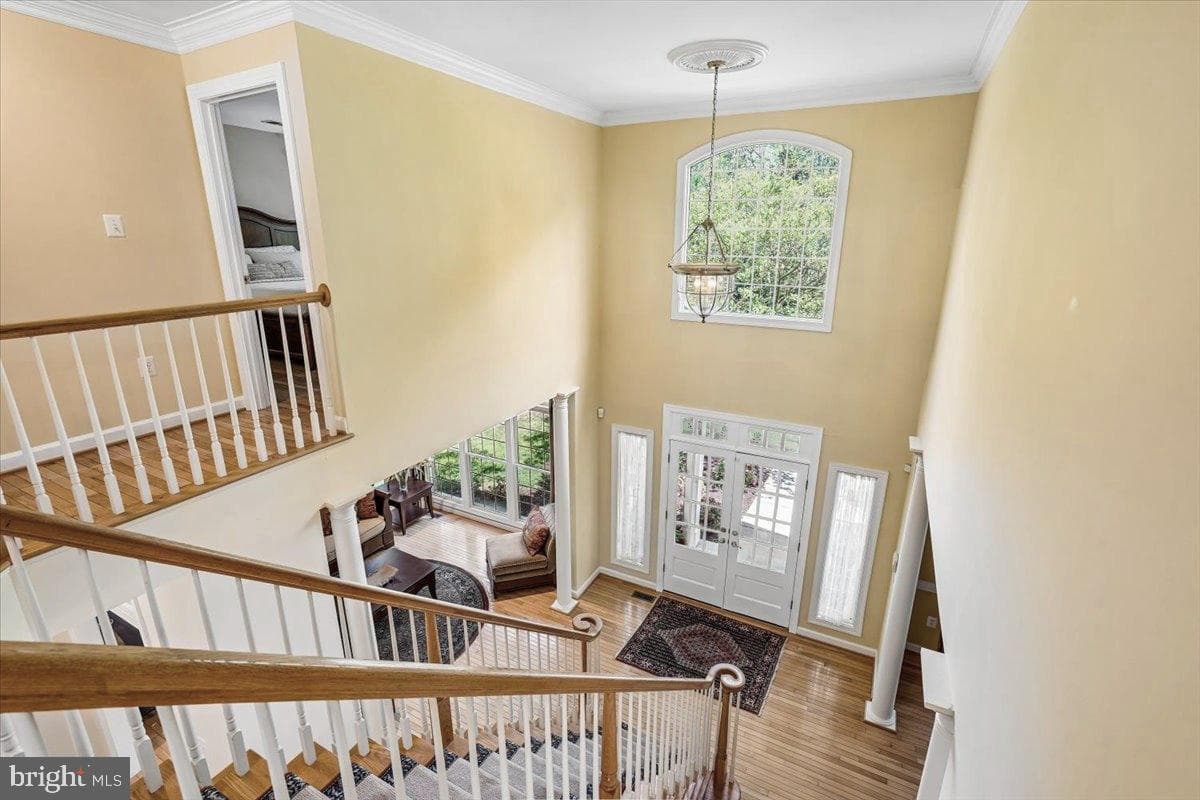 8220 Roseland Drive photo 37