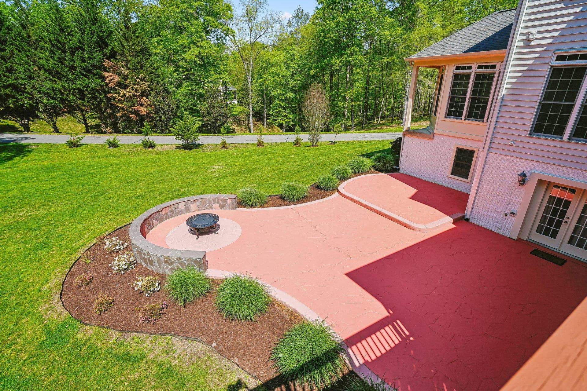 8220 Roseland Drive photo 4