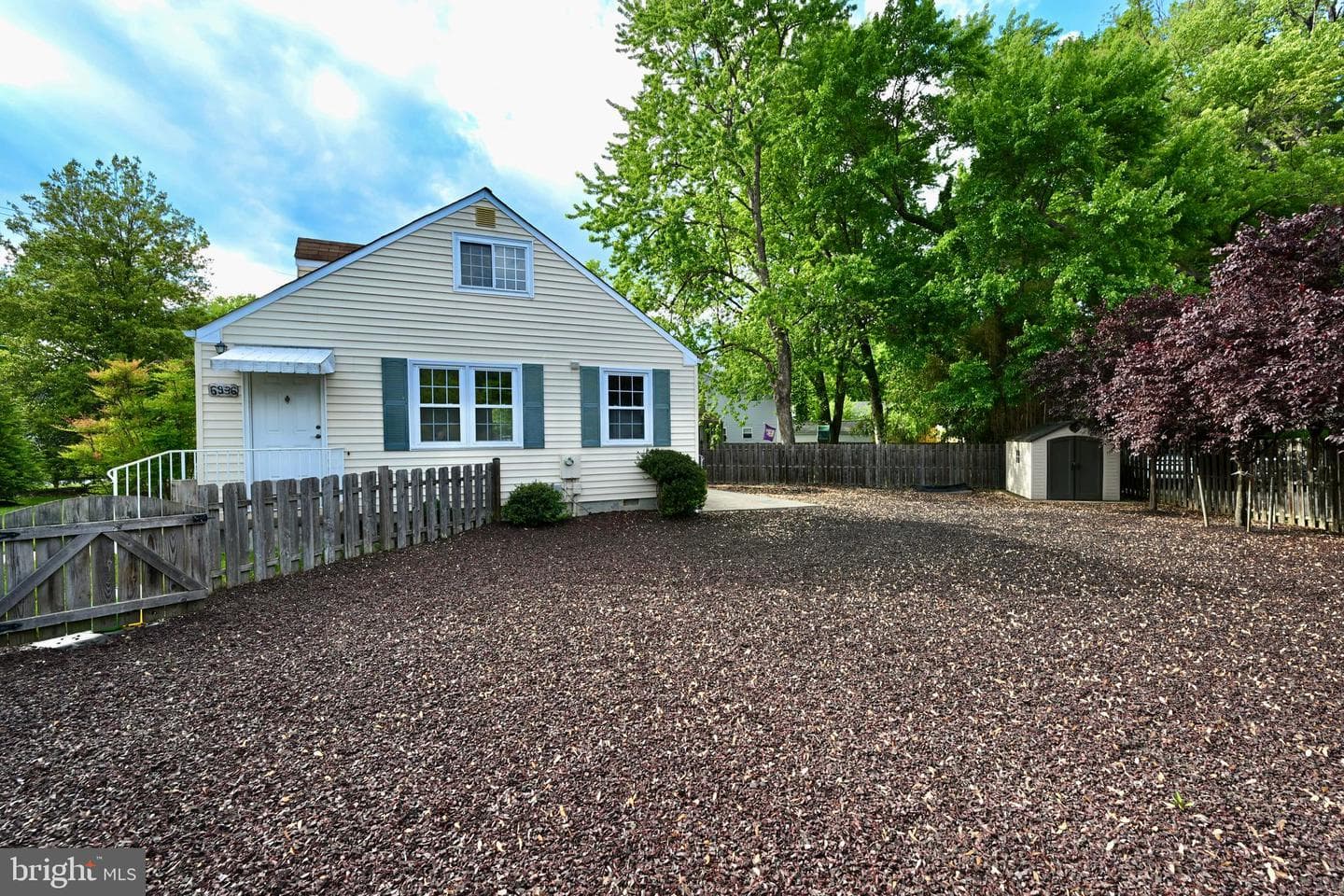 6936 Regent Ln photo 20