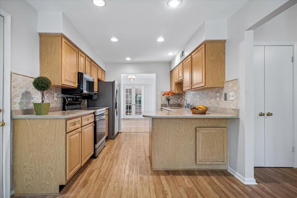 11104 Loran Road photo 7