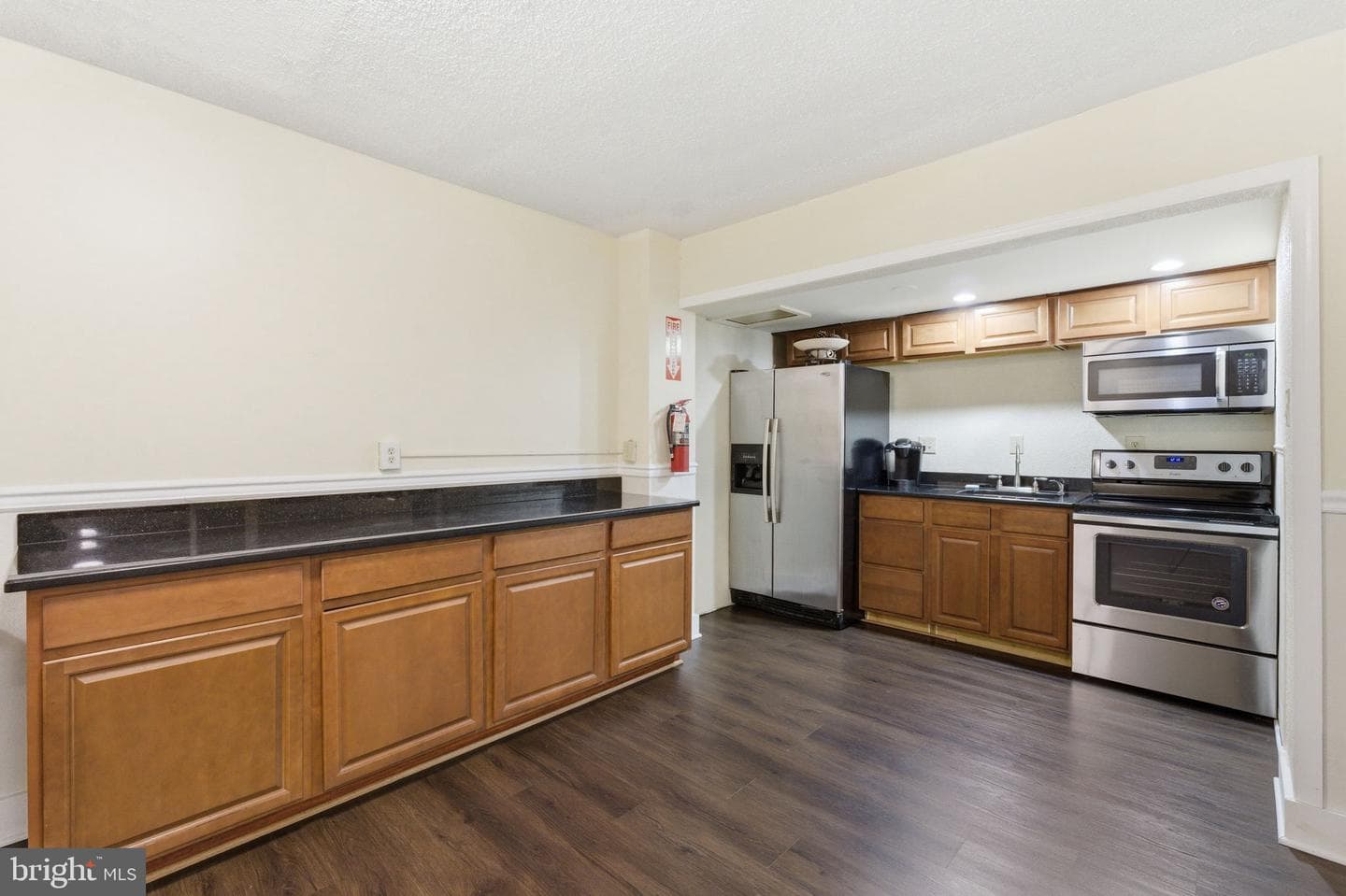 2059 Huntington Avenue #304 photo 37