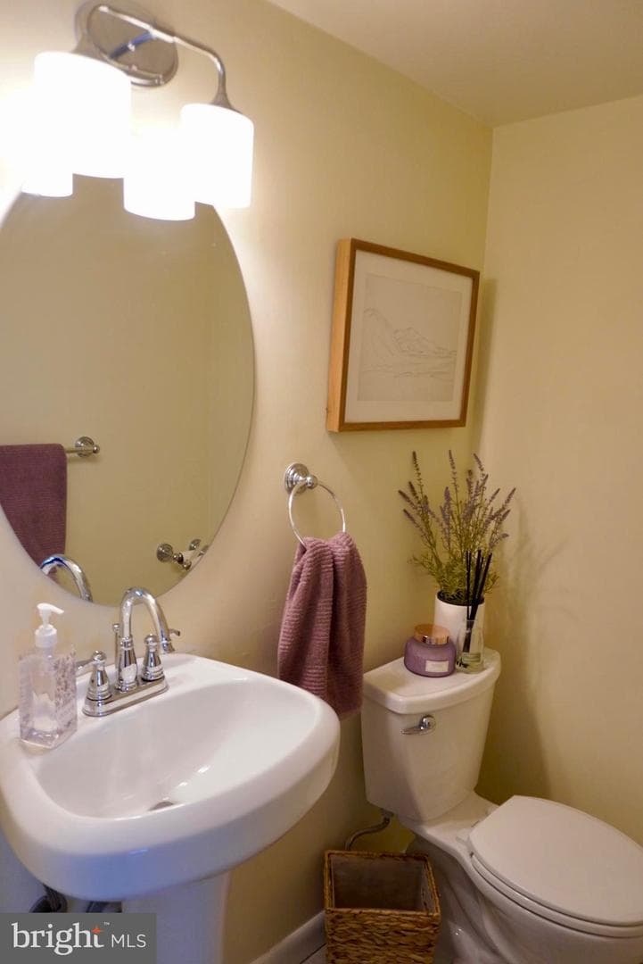 1434 Yellowwood Court photo 7