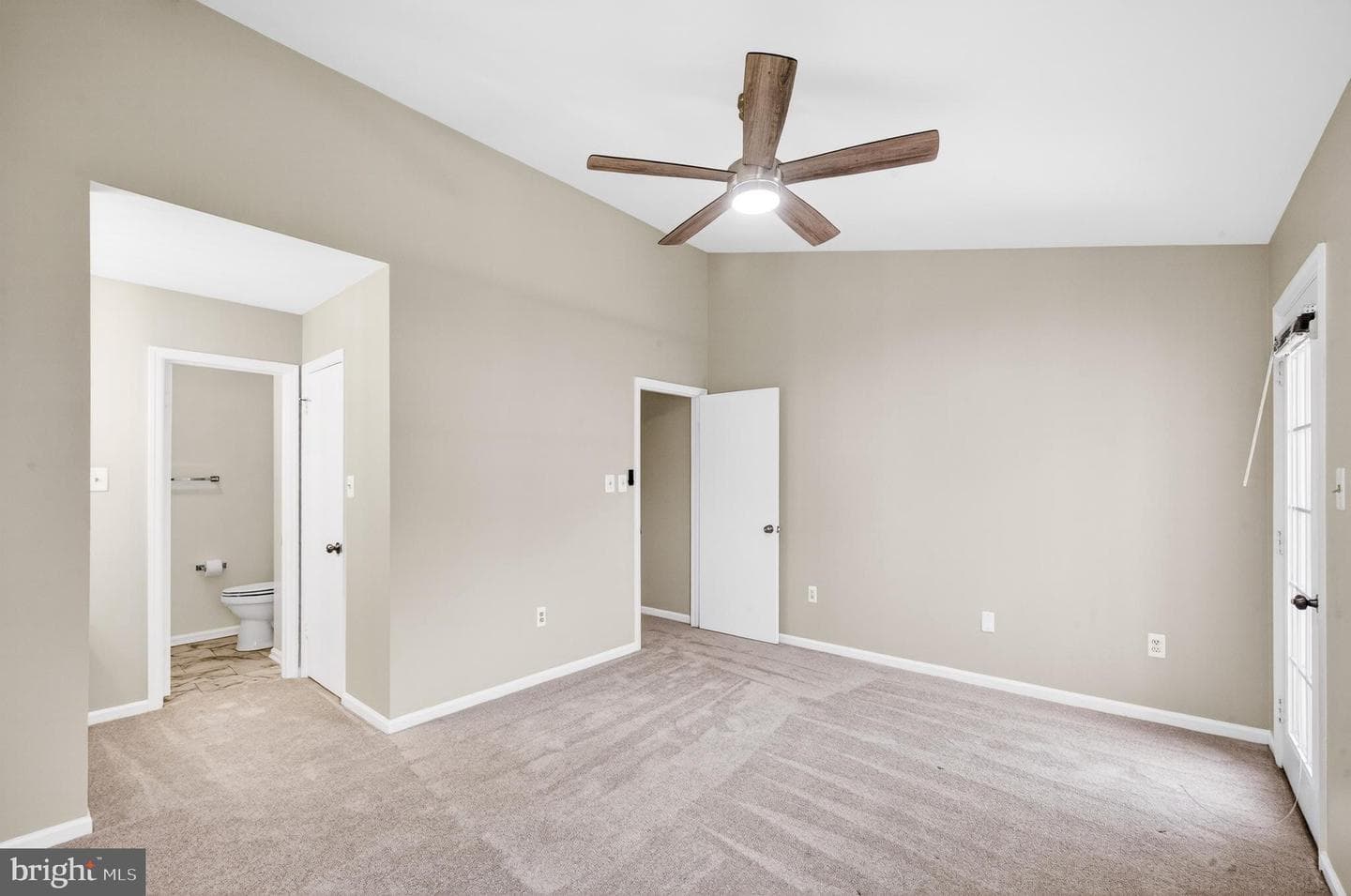 2846 Yarling Court #2846 photo 15