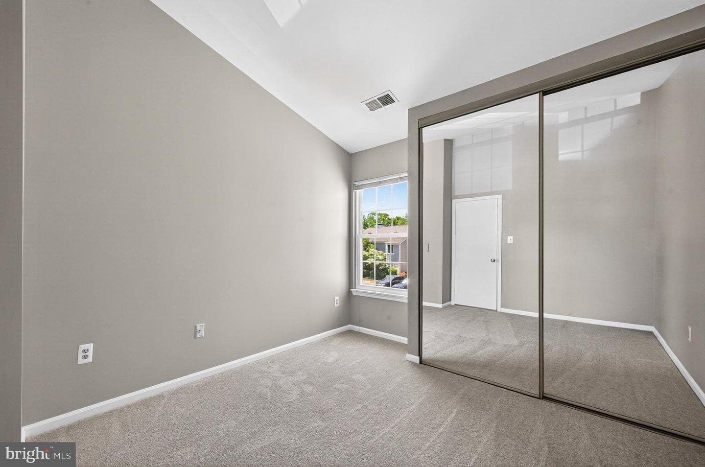 2846 Yarling Court #2846 photo 22