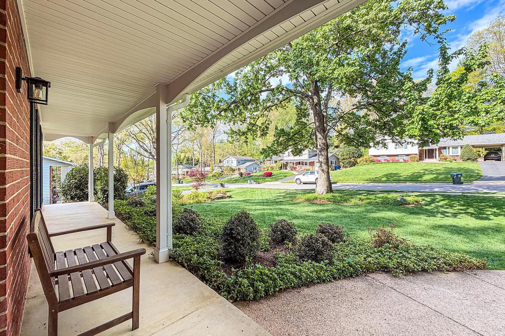 4317 Selkirk Drive photo 8