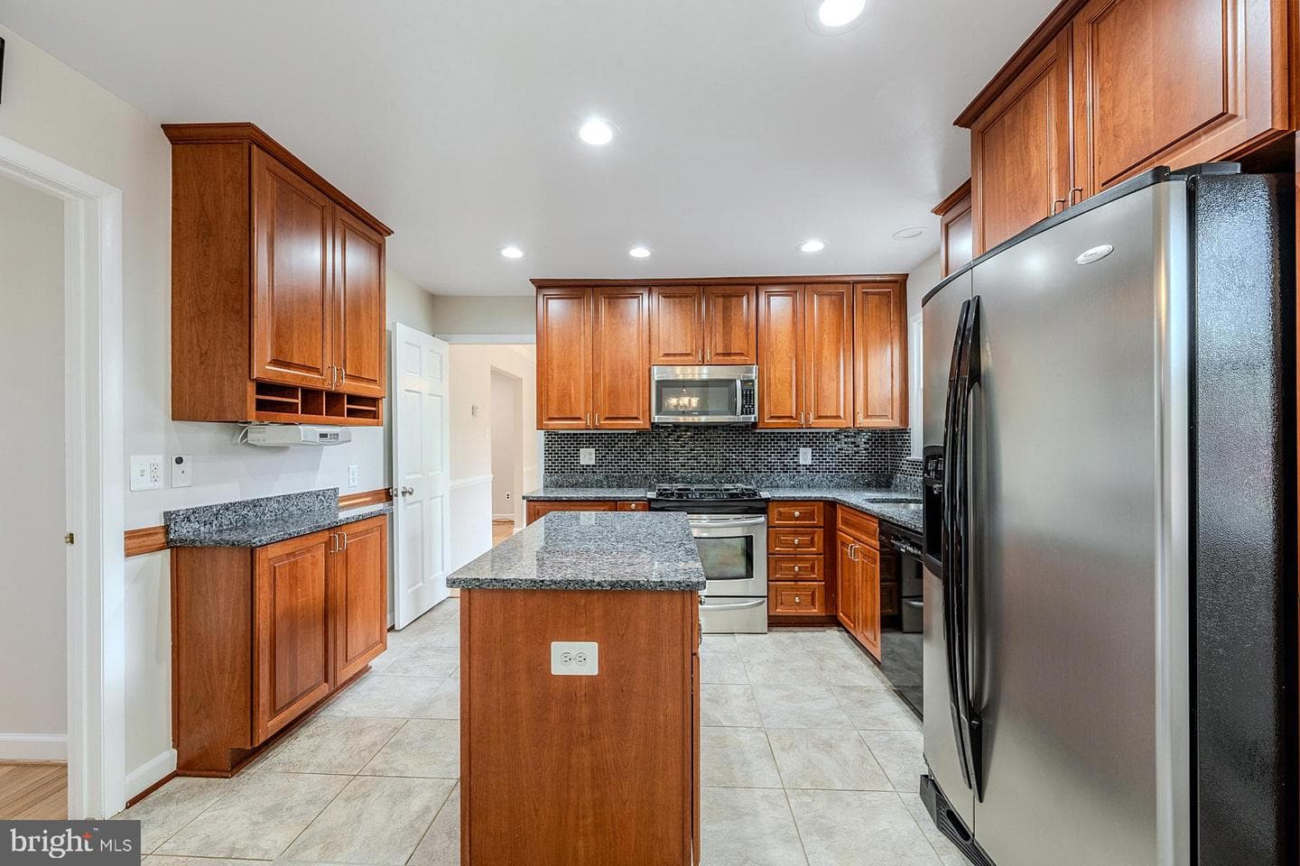 6526 Greenview Lane photo 22