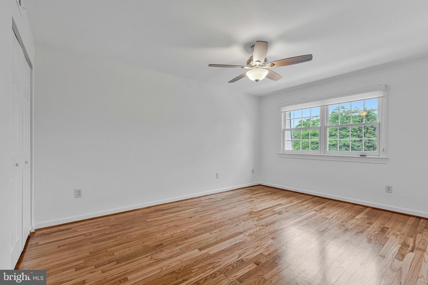309 Center Street N photo 23
