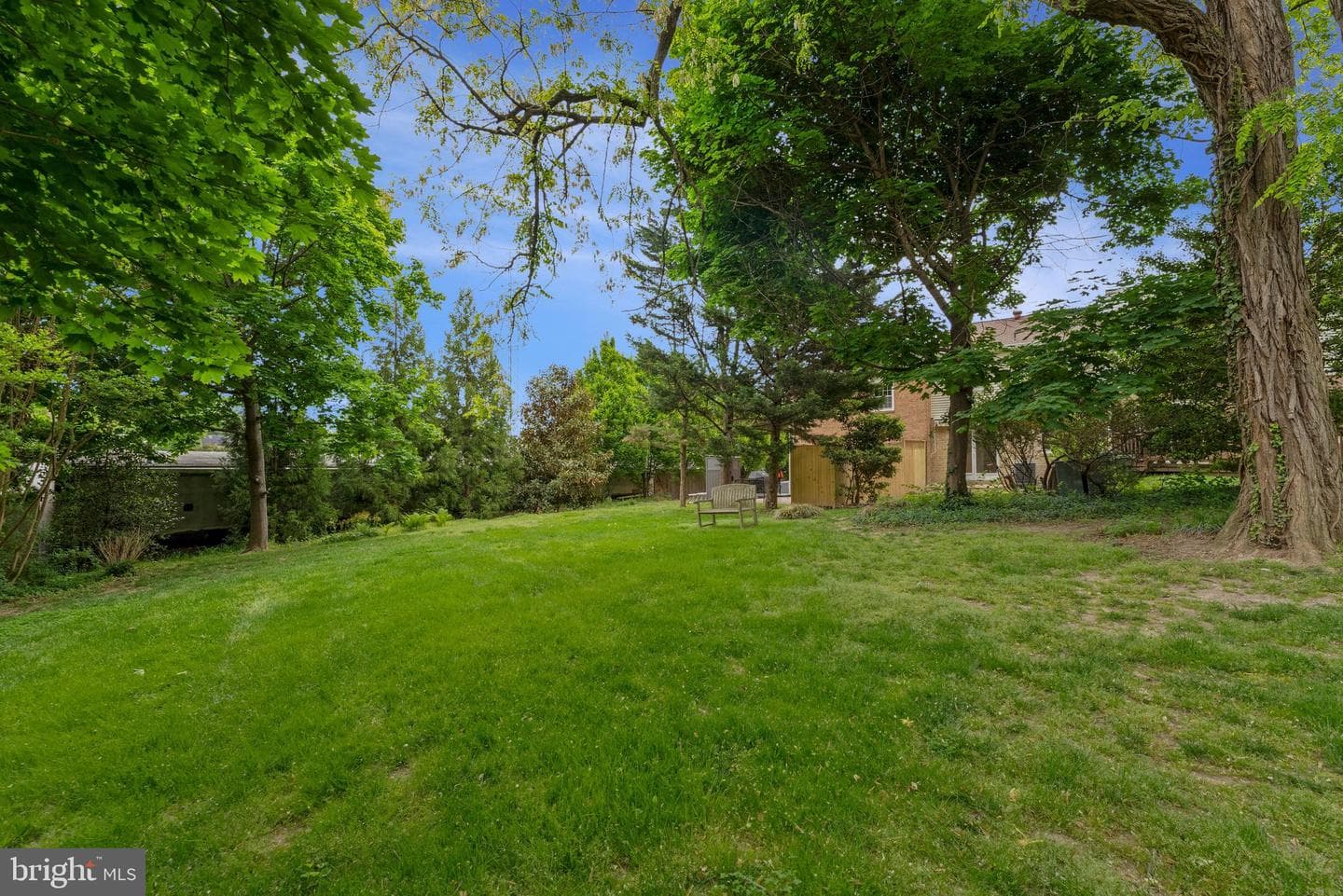 309 Center Street N photo 44