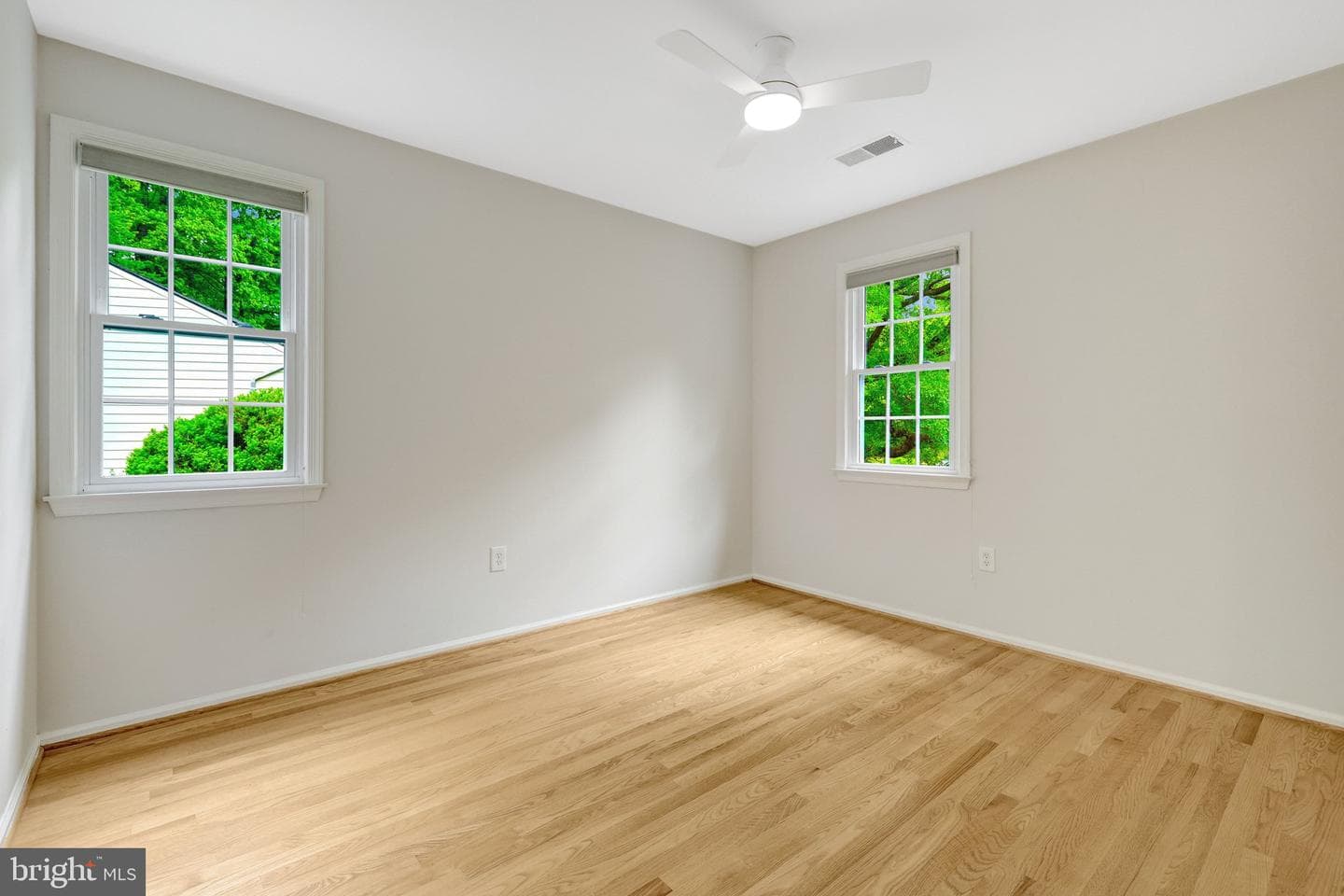 9321 Tovito Drive photo 35