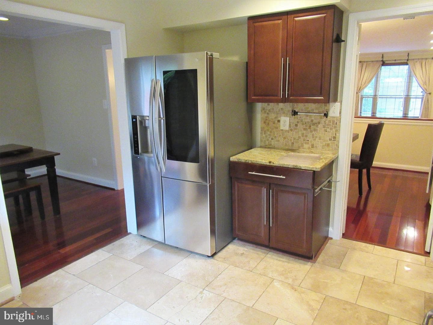 1433 Mclean Mews Court photo 9