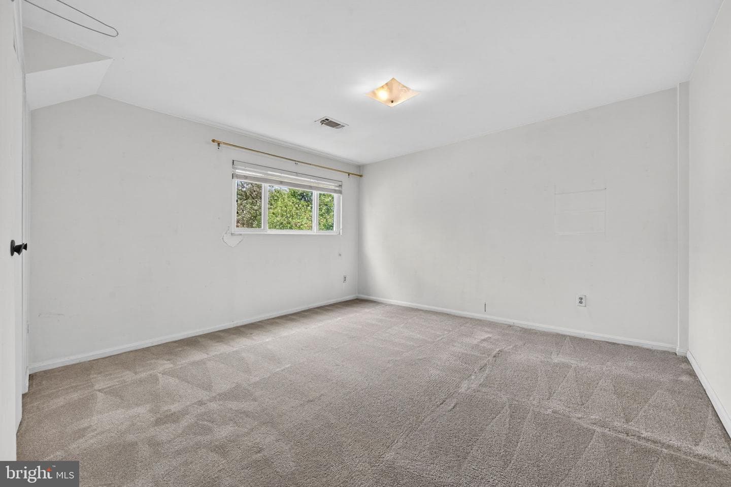 7706 Arlen Street photo 35