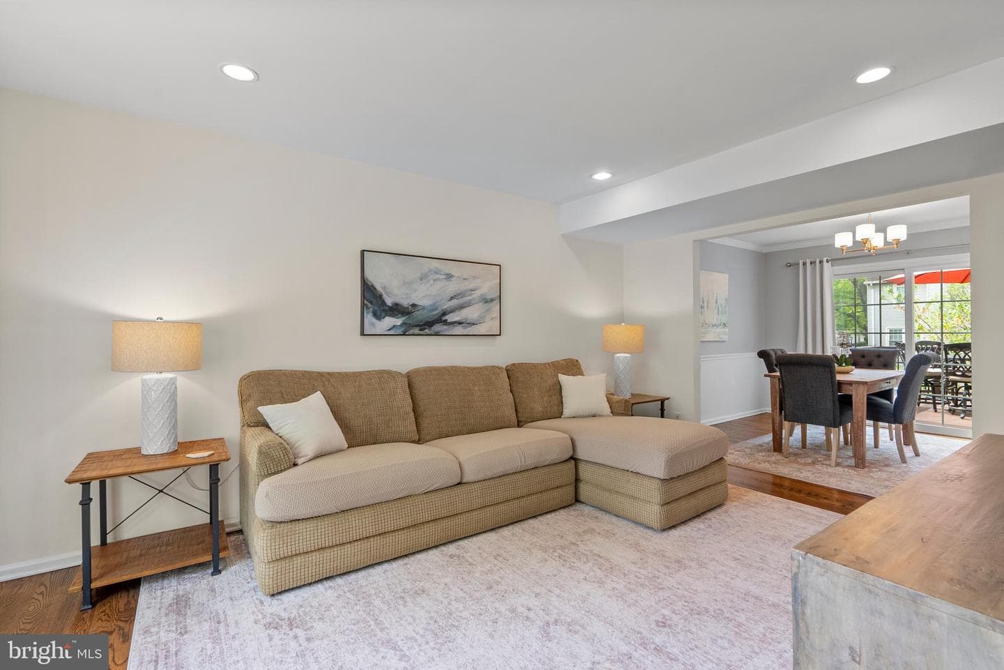 8555 Dellway Lane photo 2