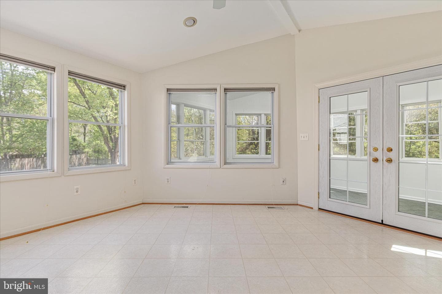 5815 Ottawa Road photo 50