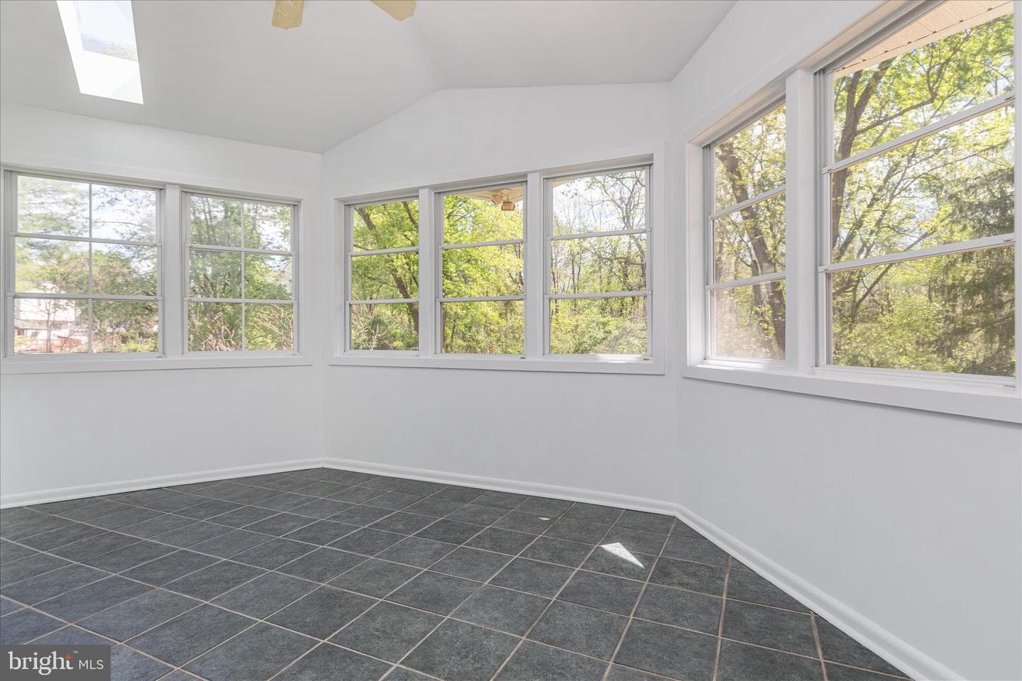 5815 Ottawa Road photo 54