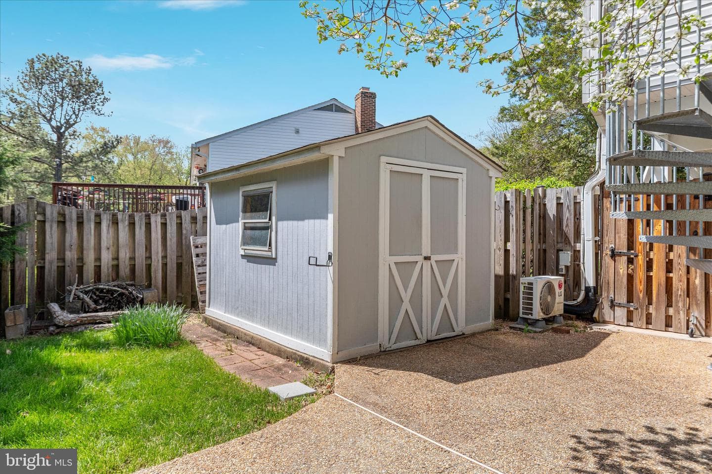5815 Ottawa Road photo 58