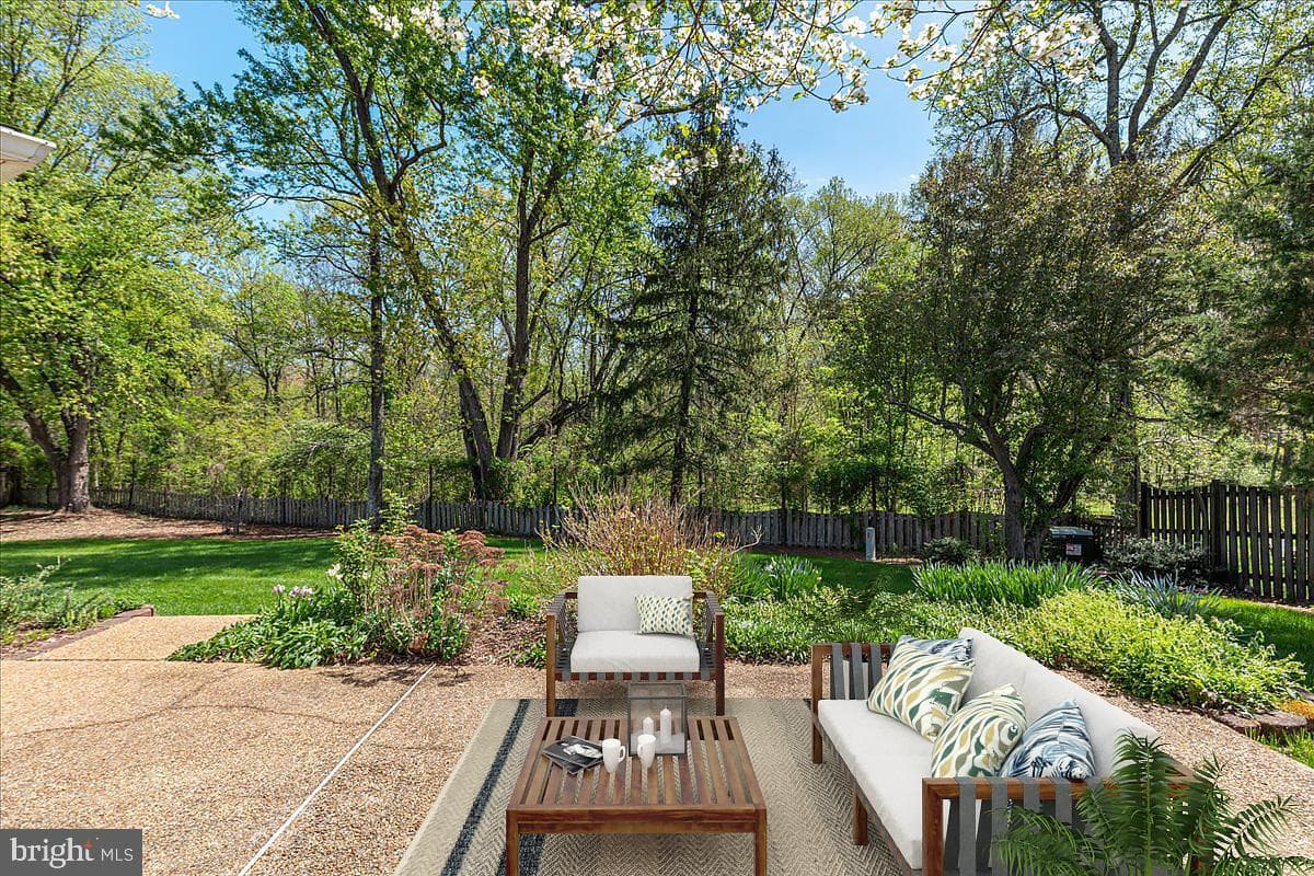 5815 Ottawa Road photo 62