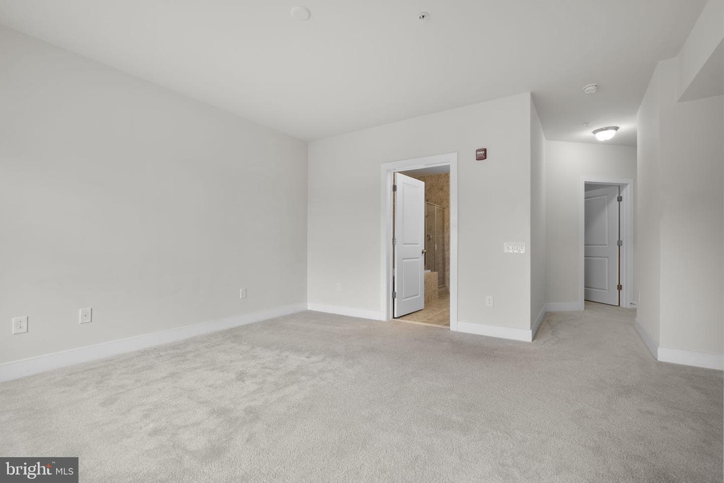 9521 Bastille Street #305 photo 17