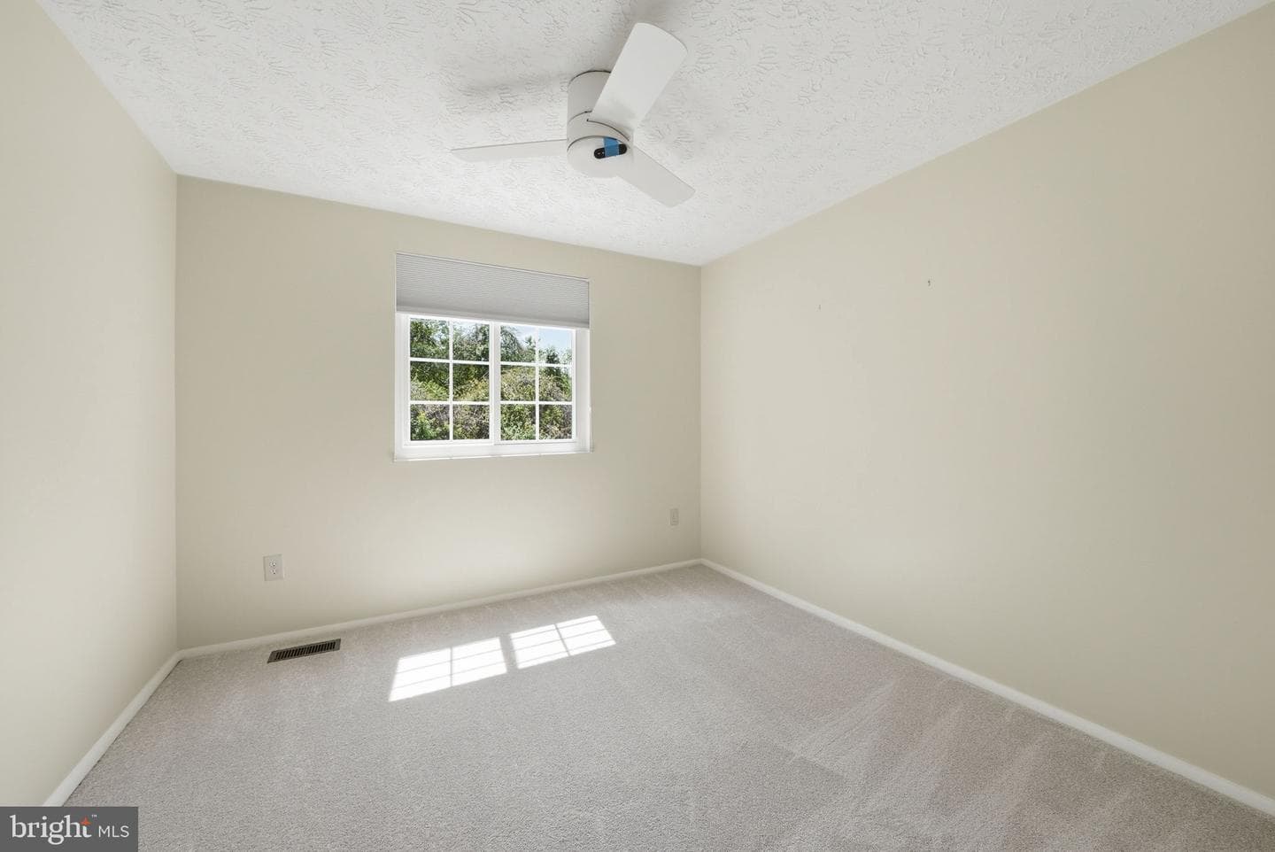 5574 Caithness Court photo 21