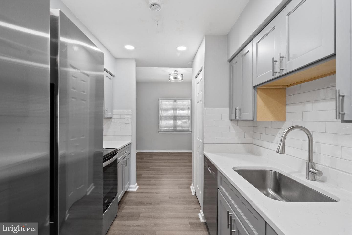 6392 Eighth Circle photo 6