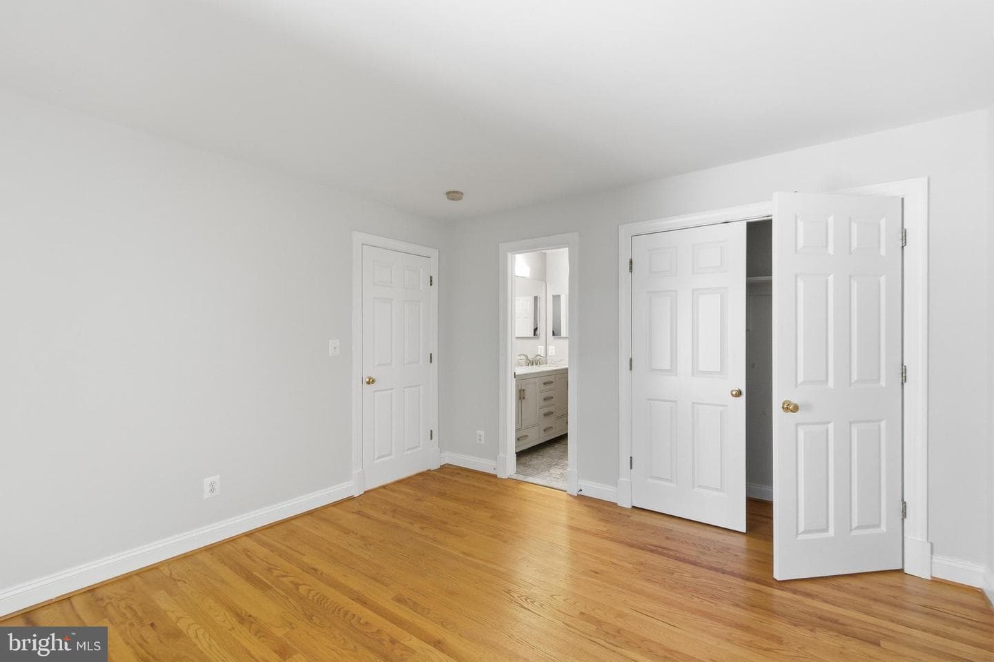 9395 Wolf Trap Creek Court photo 35