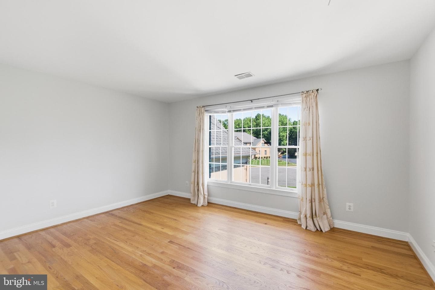 9395 Wolf Trap Creek Court photo 37