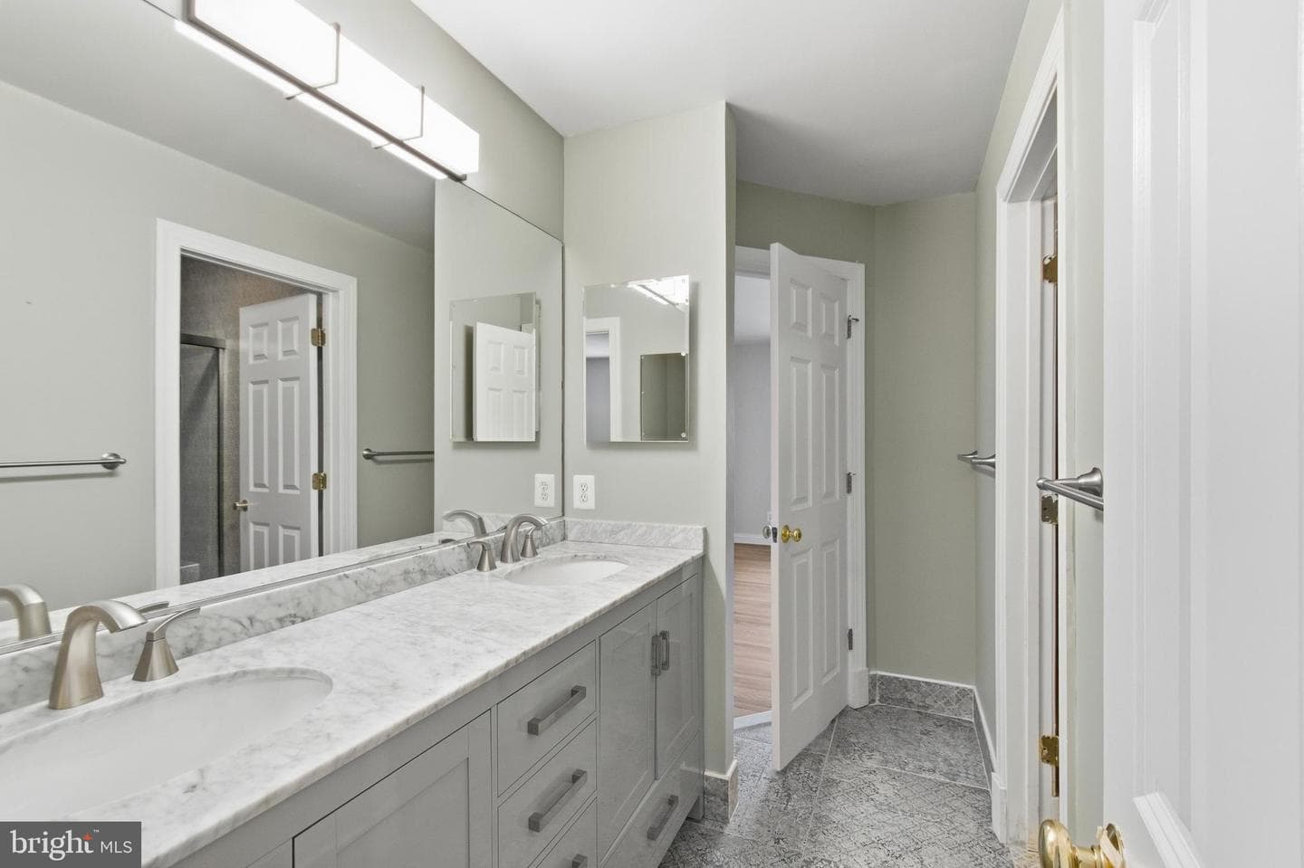 9395 Wolf Trap Creek Court photo 41
