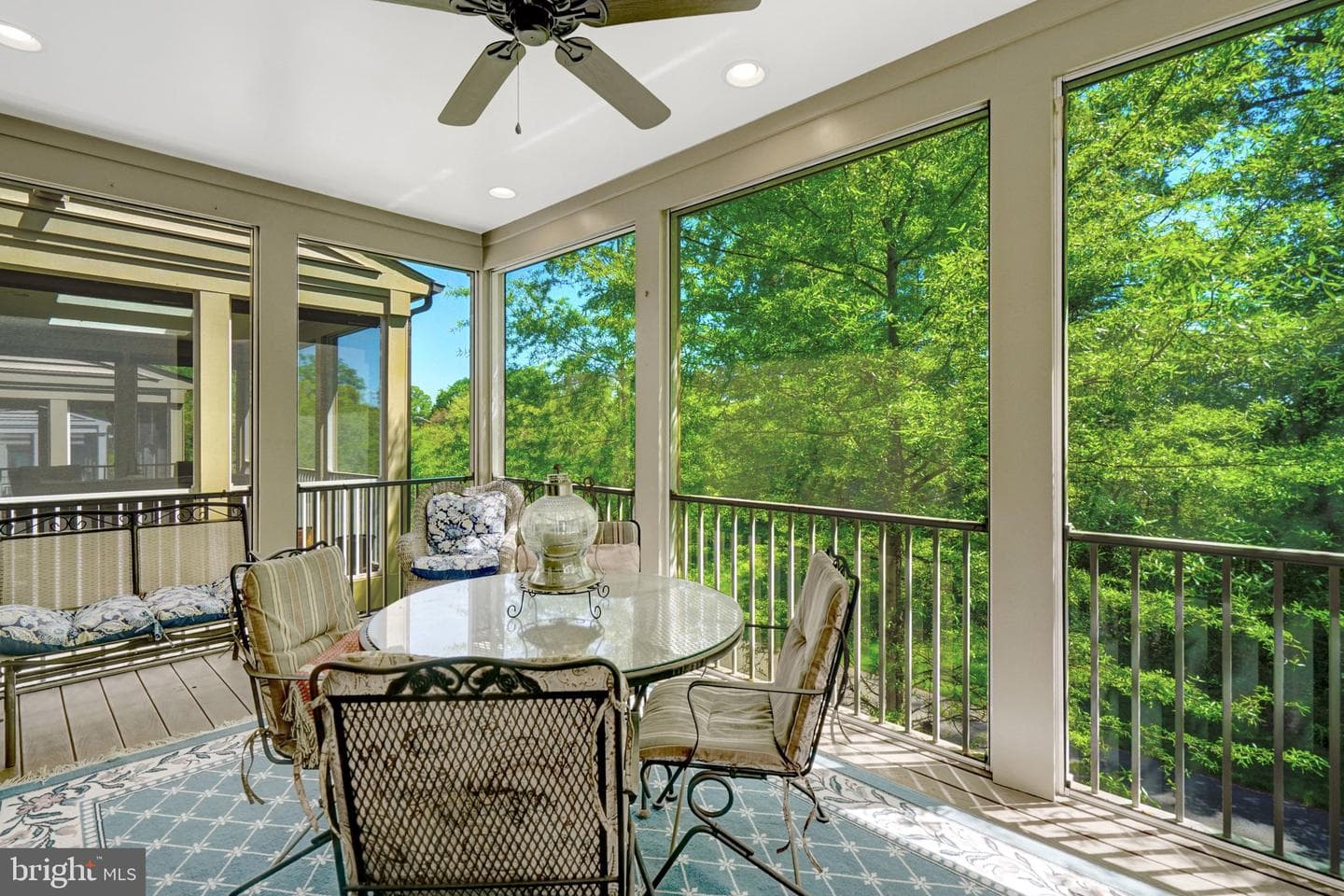 6421 Beatles Lane photo 21