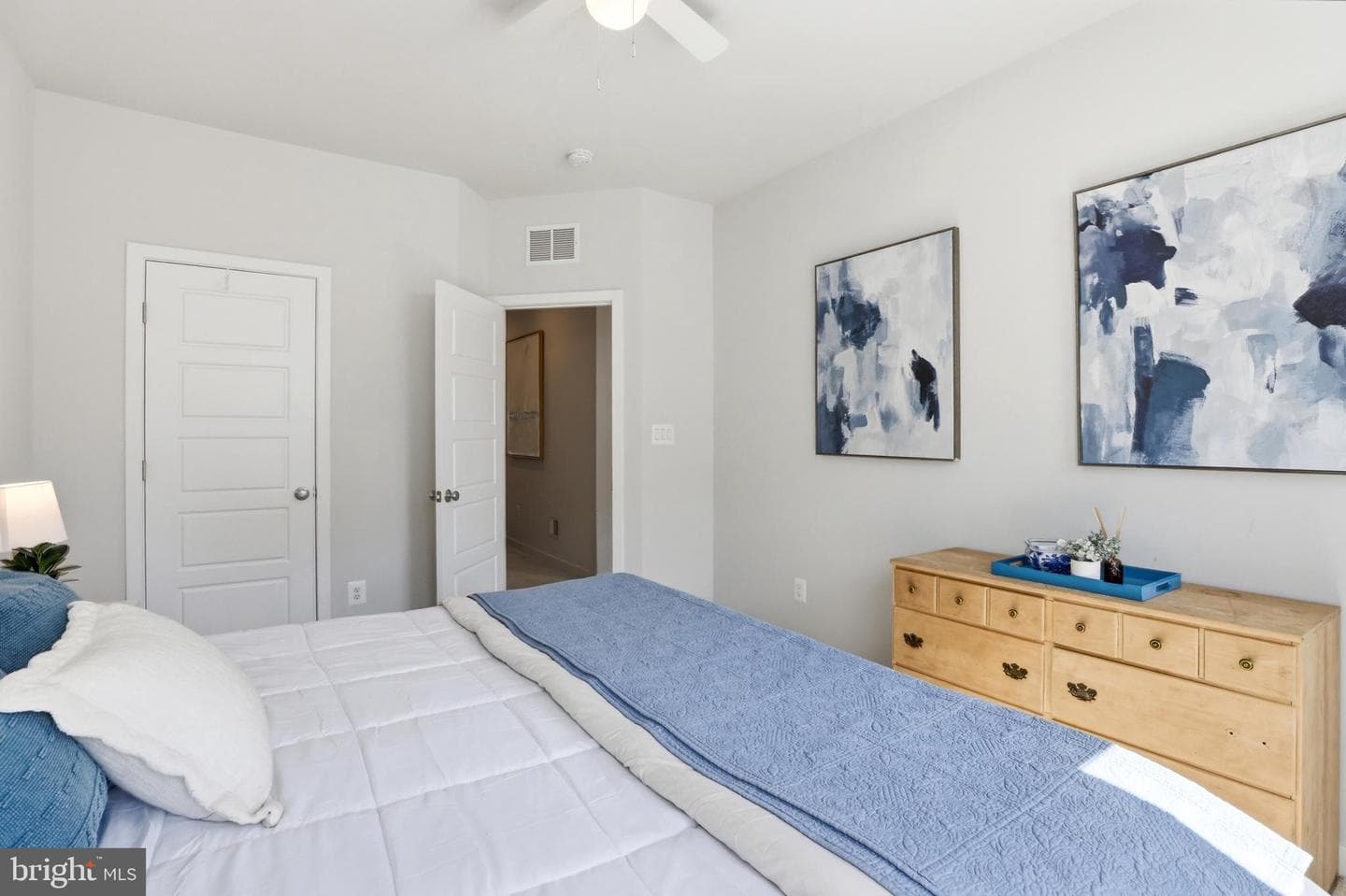 5517 Valmarana Way photo 22