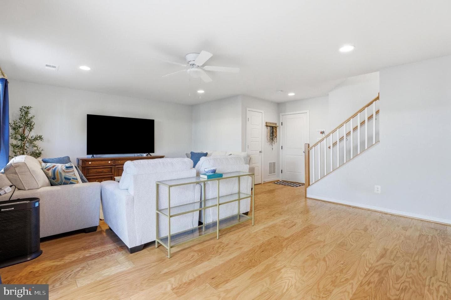 5517 Valmarana Way photo 38