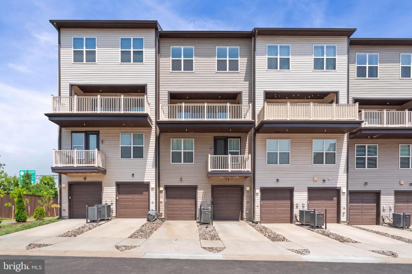 14350 Yesler Avenue #4 photo 38