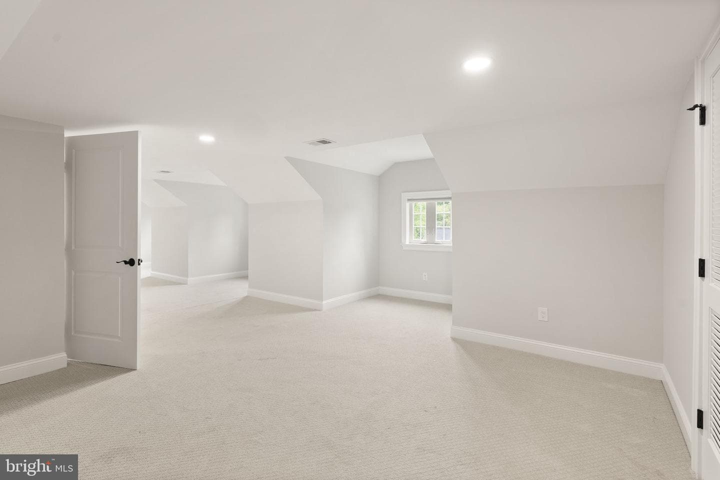 5125 Remington Drive photo 96