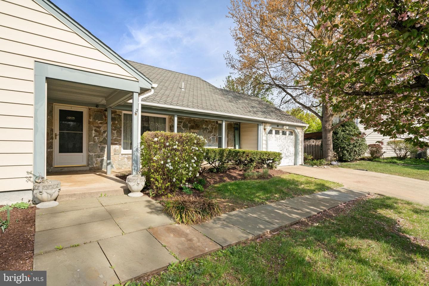 5406 Clubside Lane photo 5