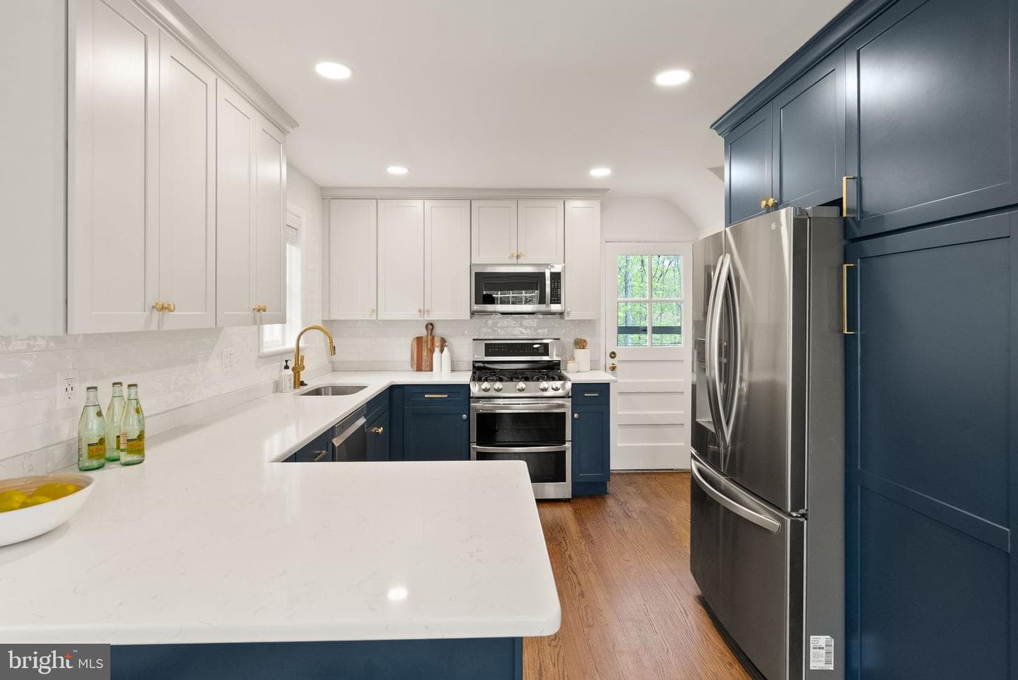 7102 Cynthia Court photo 10