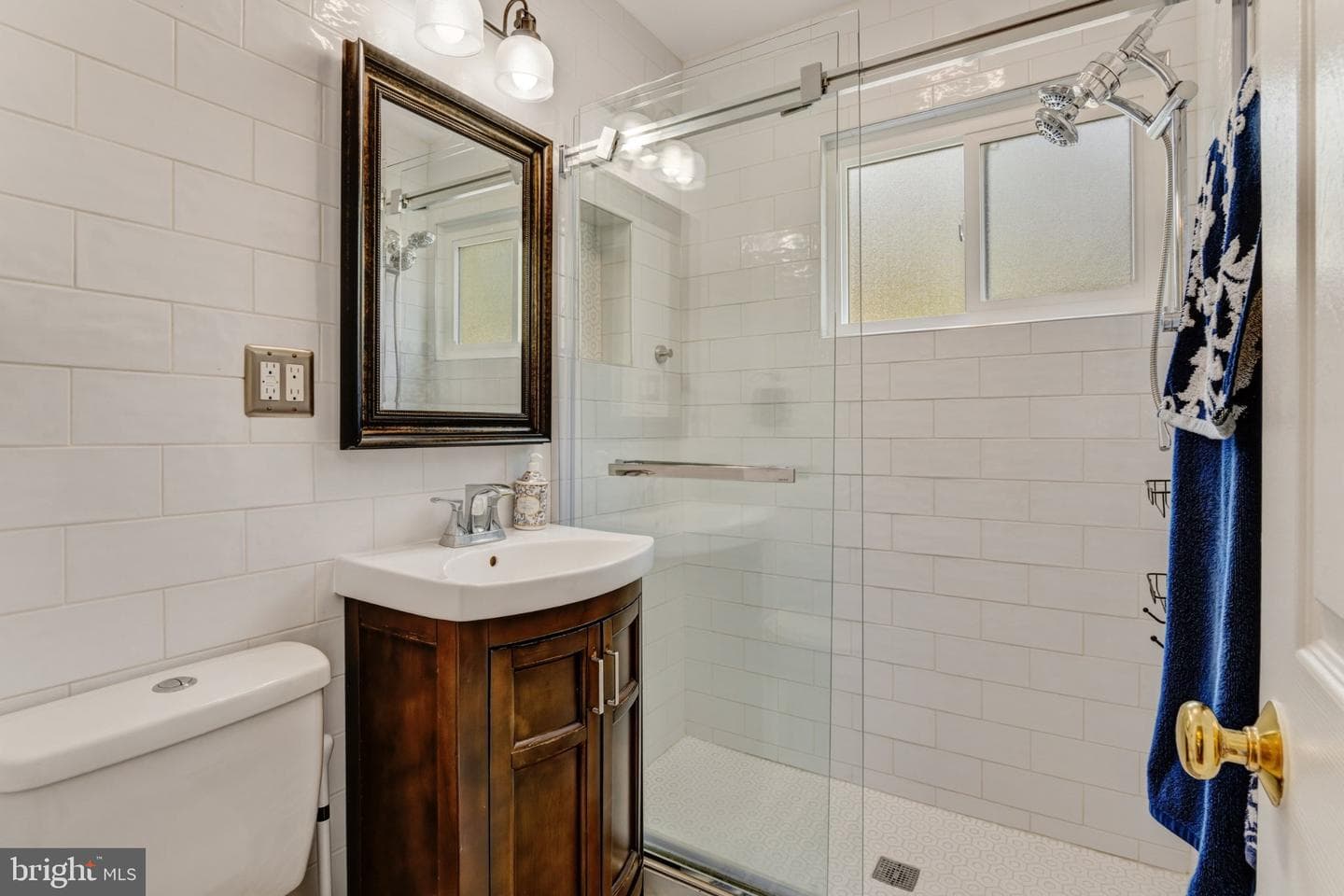 6409 The Parkway photo 10