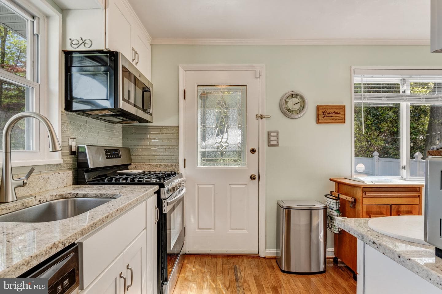 6409 The Parkway photo 7