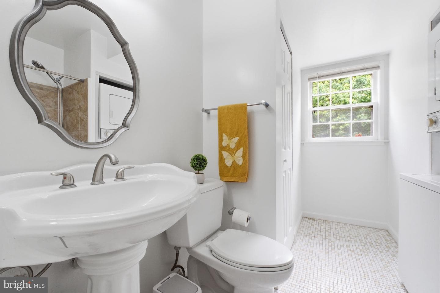 7709 Matisse Way photo 22