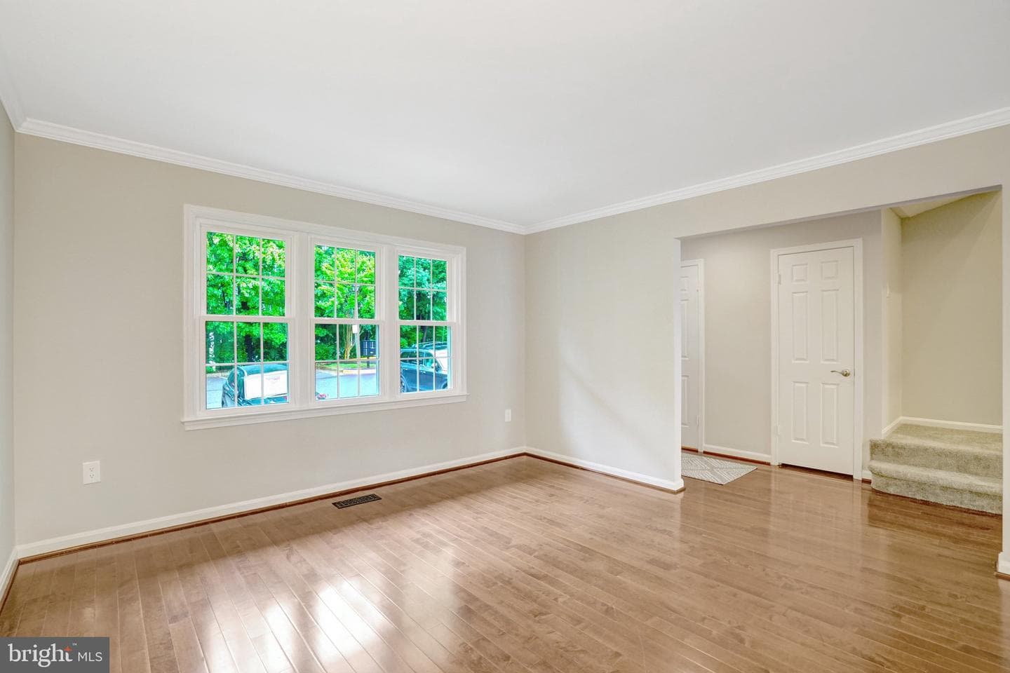 6402 Seven Oaks Court photo 5