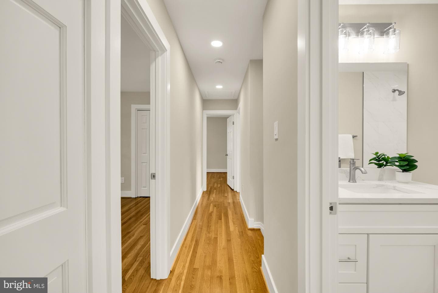 2435 Shenandoah Street photo 25