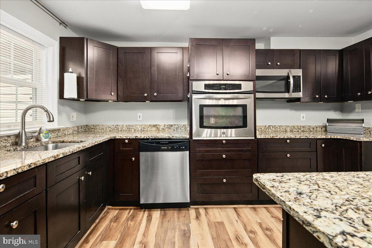 3700 Woodley Drive photo 17