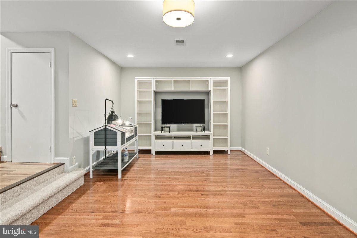 3700 Woodley Drive photo 26